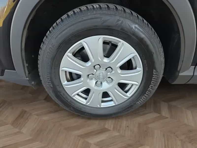 Audi Q3 2.0TDI 150PS 8*Alu/AHK/Navi/Xenon/Keyless 08/2016-photo-16