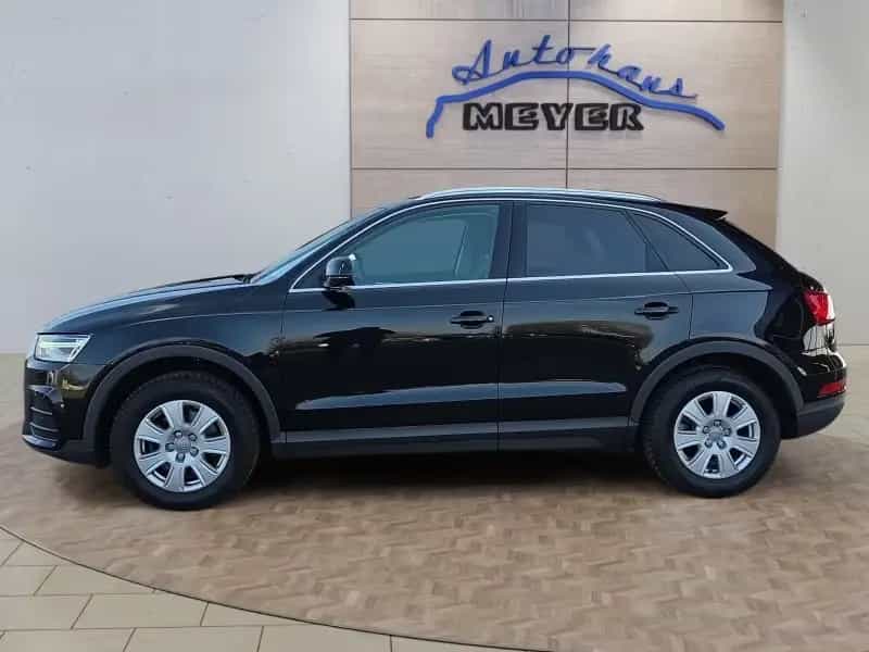 Audi Q3 2.0TDI 150PS 8*Alu/AHK/Navi/Xenon/Keyless 08/2016-photo-2