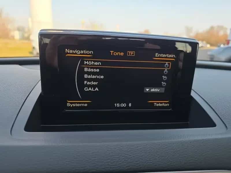 Audi Q3 2.0TDI 150PS 8*Alu/AHK/Navi/Xenon/Keyless 08/2016-photo-31