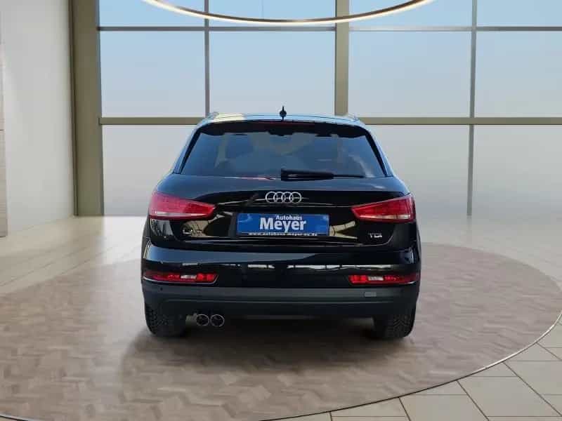 Audi Q3 2.0TDI 150PS 8*Alu/AHK/Navi/Xenon/Keyless 08/2016-photo-4