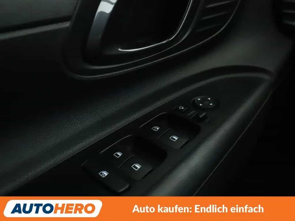 Hyundai i20 1.0 T-GDI Mild-Hybrid Trend *NAVI*LED*CAM* 12/2020-photo-33