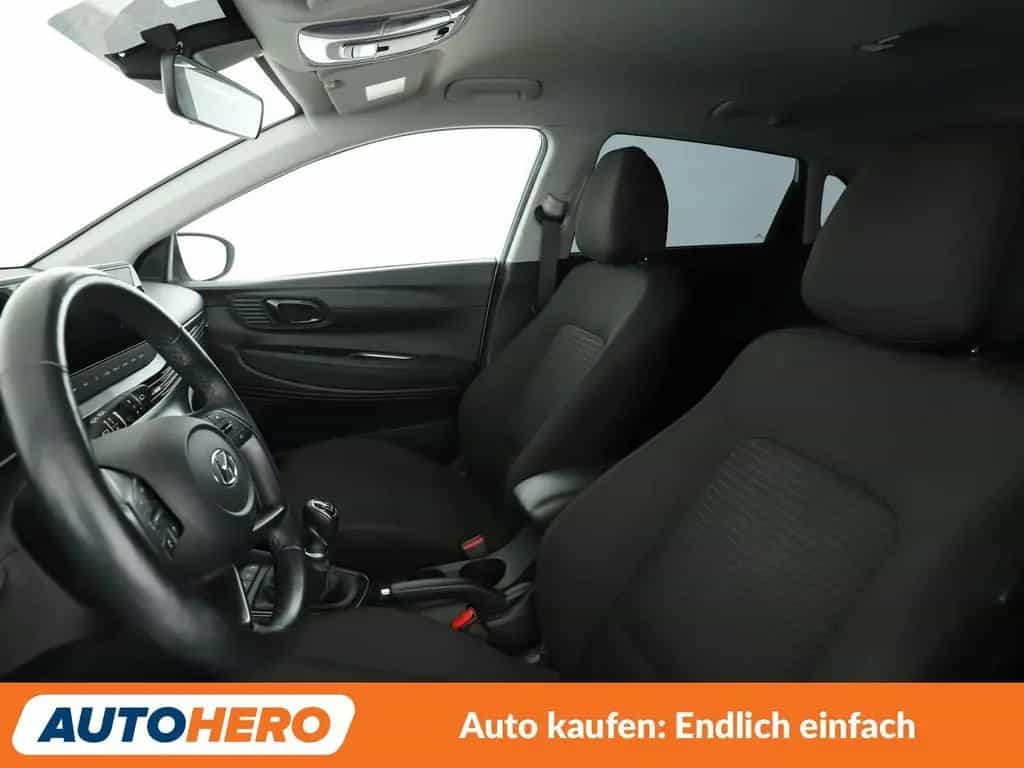 Hyundai i20 1.0 T-GDI Mild-Hybrid Trend *NAVI*LED*CAM* 12/2020-photo-9