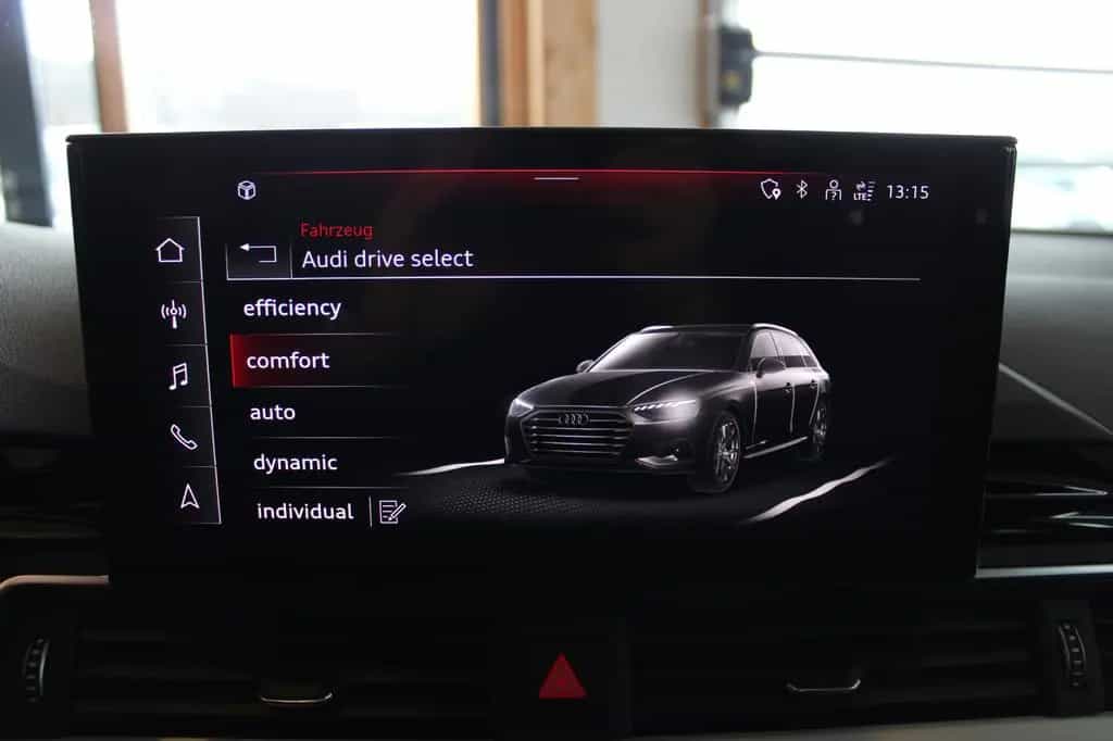 Audi A4 Avant 40 TFSI S tronic quattro S line sport 12/2022-photo-17