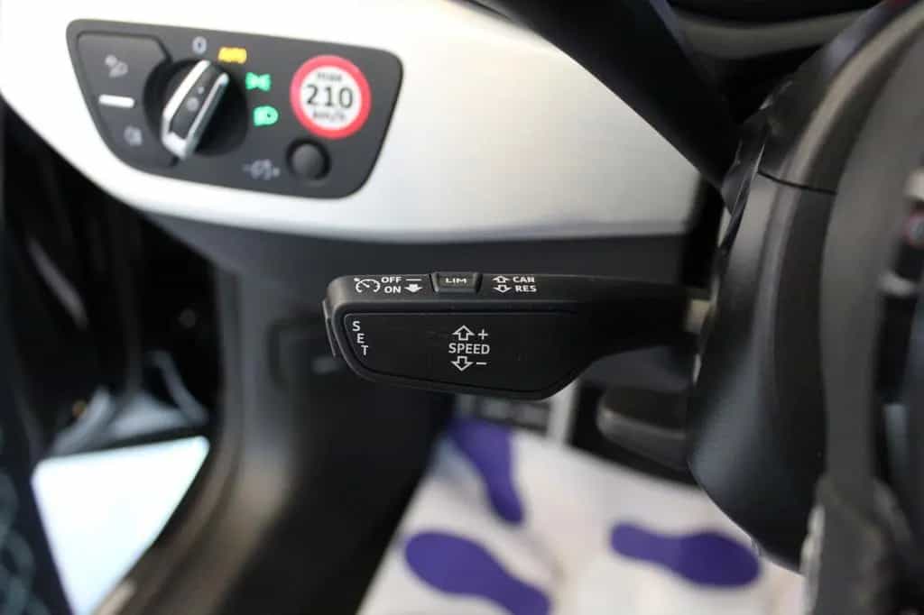 Audi A4 Avant 40 TFSI S tronic quattro S line sport 12/2022-photo-20