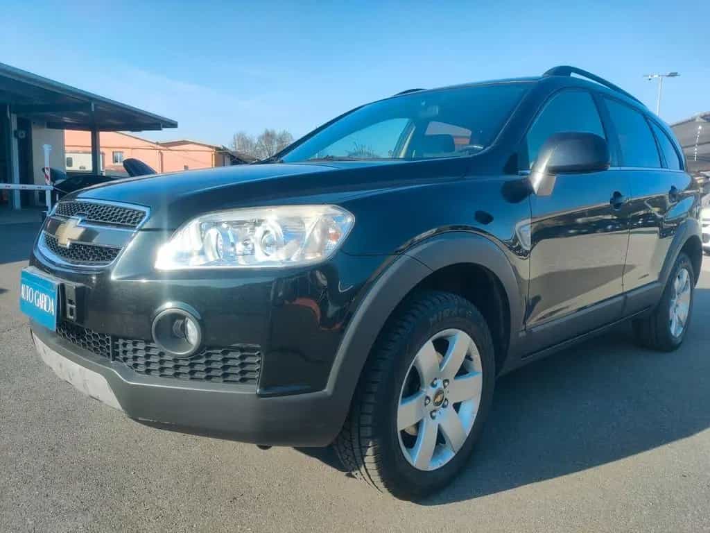 Chevrolet Captiva 2.0 VCDi 2WD 7 POSTI NEOPATENT 08/2010-photo-2