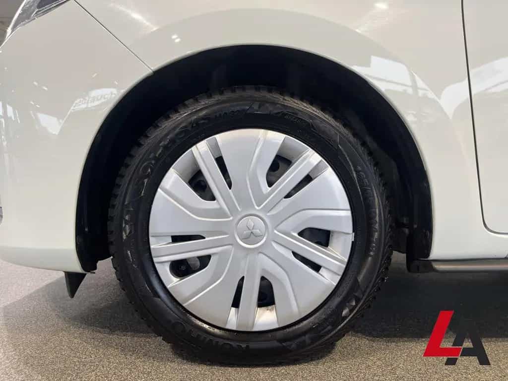 Mitsubishi Space Star 1,0 70 PS KLIMAANLAGE SERVOLENKUNG AB 03/2021-photo-12