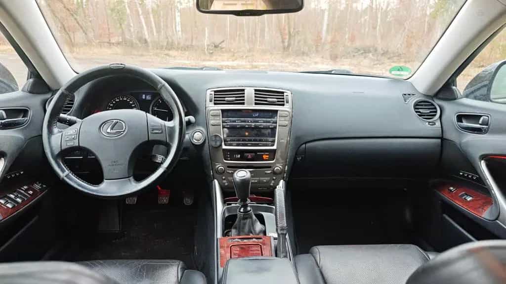 Lexus IS 220 d Luxury Line 02/2006-photo-7