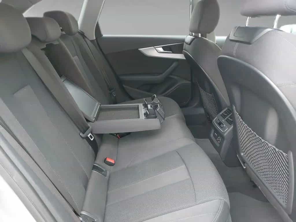 Audi A4 Avant 40 TFSI S tronic S-Line SHZ PDC KAM LED 05/2019-photo-4