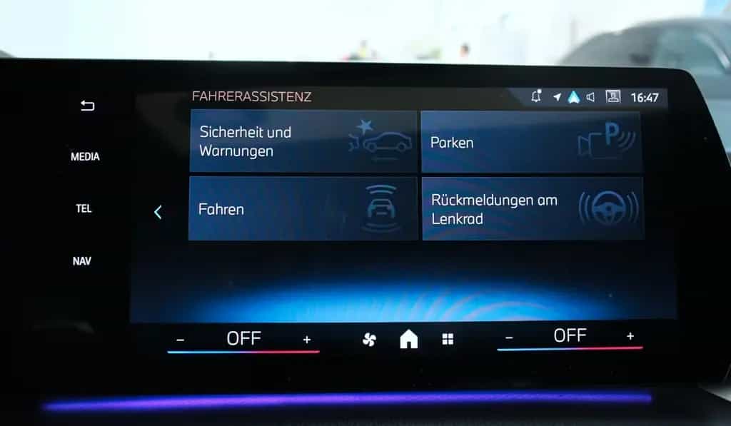 BMW 218 Active Tourer 218i Active Tourer M Sport (U06) *A-LED*HeadUp 03/2024-photo-24