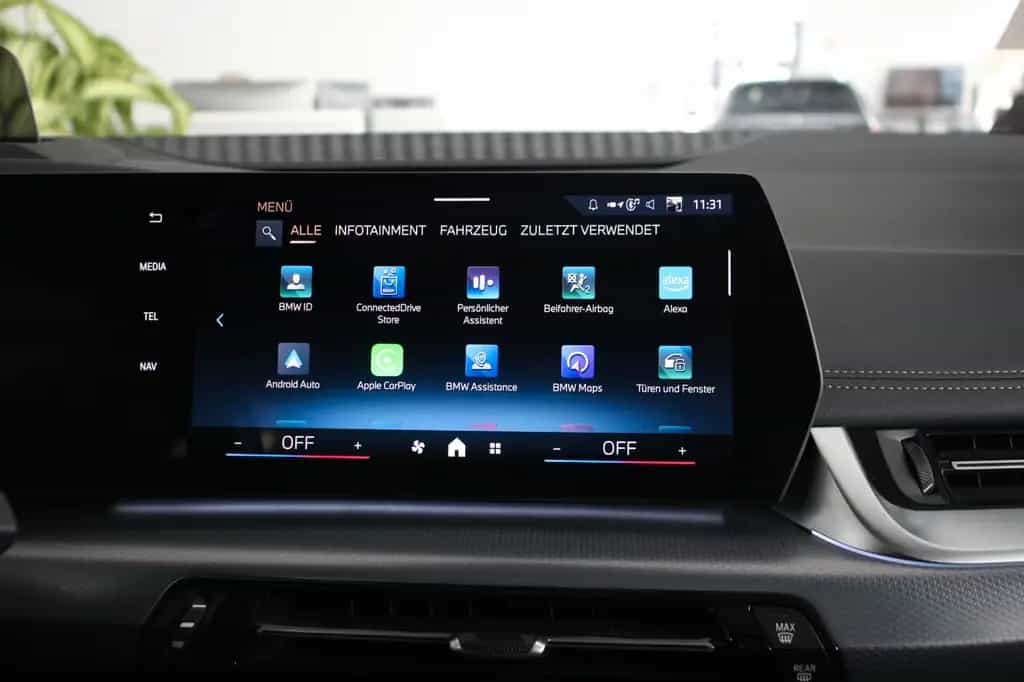 BMW 218 Active Tourer 218i Active Tourer M Sport (U06) *A-LED*H&K*HUD 03/2024-photo-16