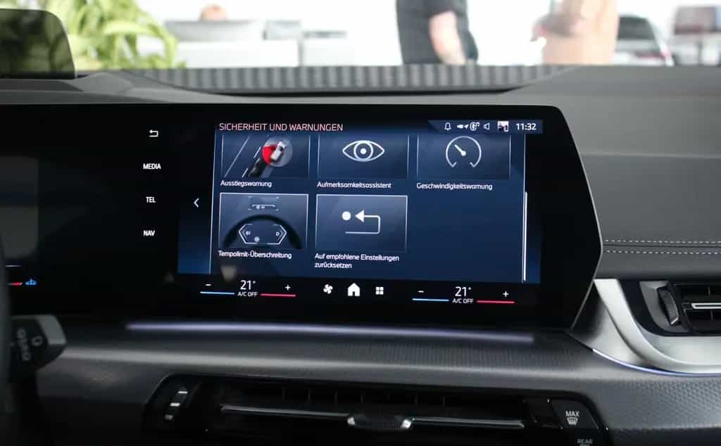 BMW 218 Active Tourer 218i Active Tourer M Sport (U06) *A-LED*H&K*HUD 03/2024-photo-20