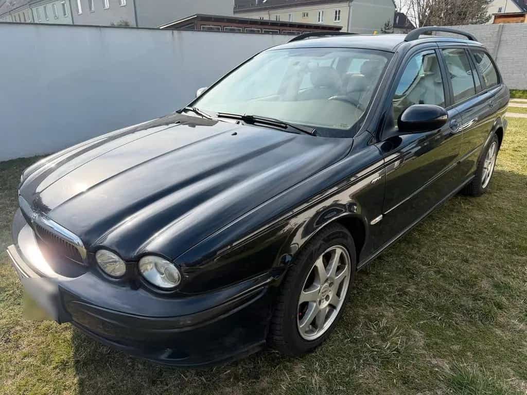 Jaguar X Type 2.2D 02/2007-photo-1