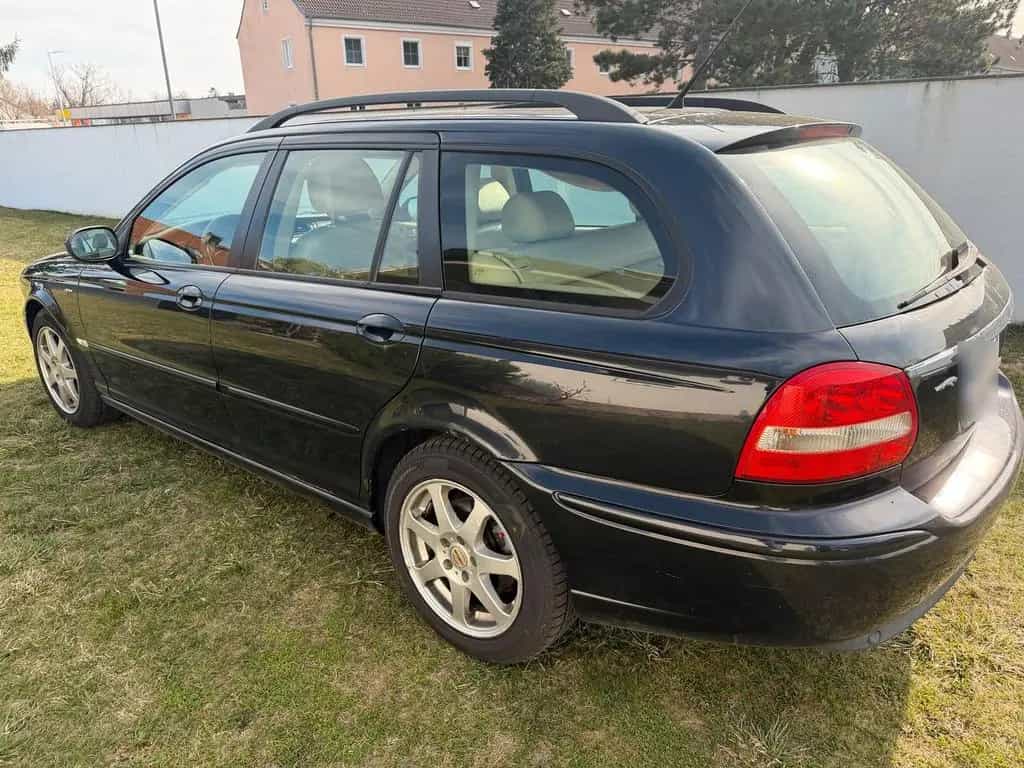 Jaguar X Type 2.2D 02/2007-photo-2