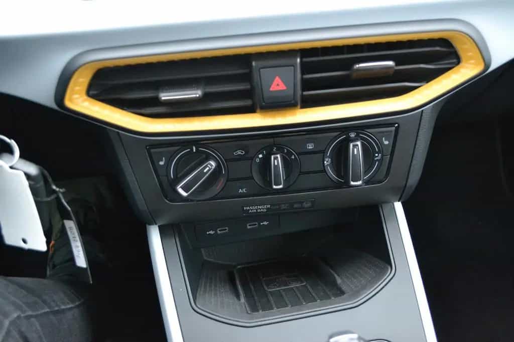 Seat Arona 1.0 TSI DSG  Top Zustand 04/2022-photo-15