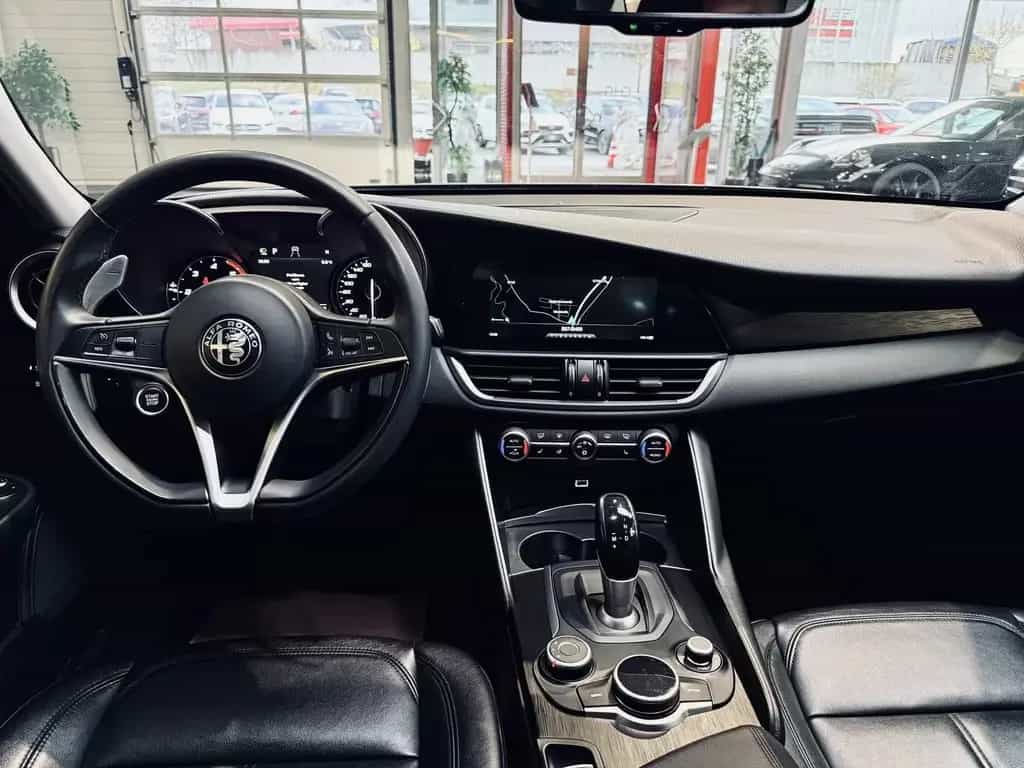 Alfa Romeo Giulia Super |LED|Kamera|SHZ|Xenon| 04/2017-photo-14