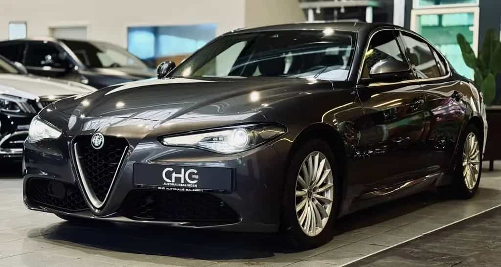 Alfa Romeo Giulia Super |LED|Kamera|SHZ|Xenon| 04/2017-photo-2