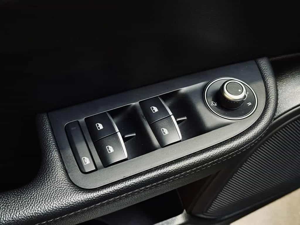 Alfa Romeo Giulia Super |LED|Kamera|SHZ|Xenon| 04/2017-photo-34