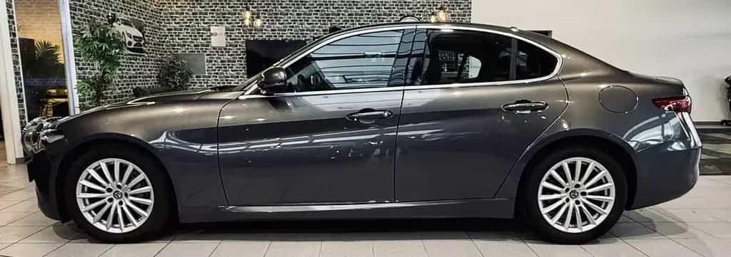 Alfa Romeo Giulia Super |LED|Kamera|SHZ|Xenon| 04/2017-photo-7