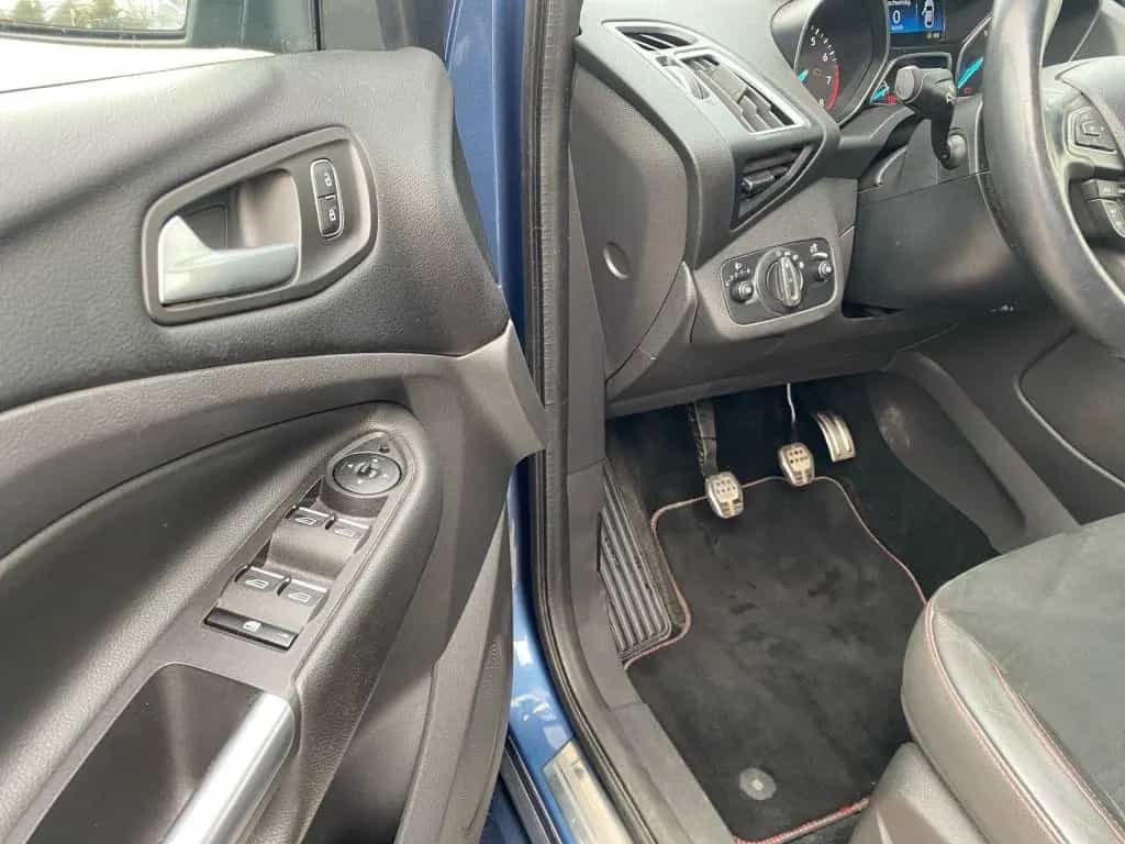 Ford Kuga 1.5 EcoBoost 2x4 ST-Line AHK Pano Navi 10/2018-photo-14