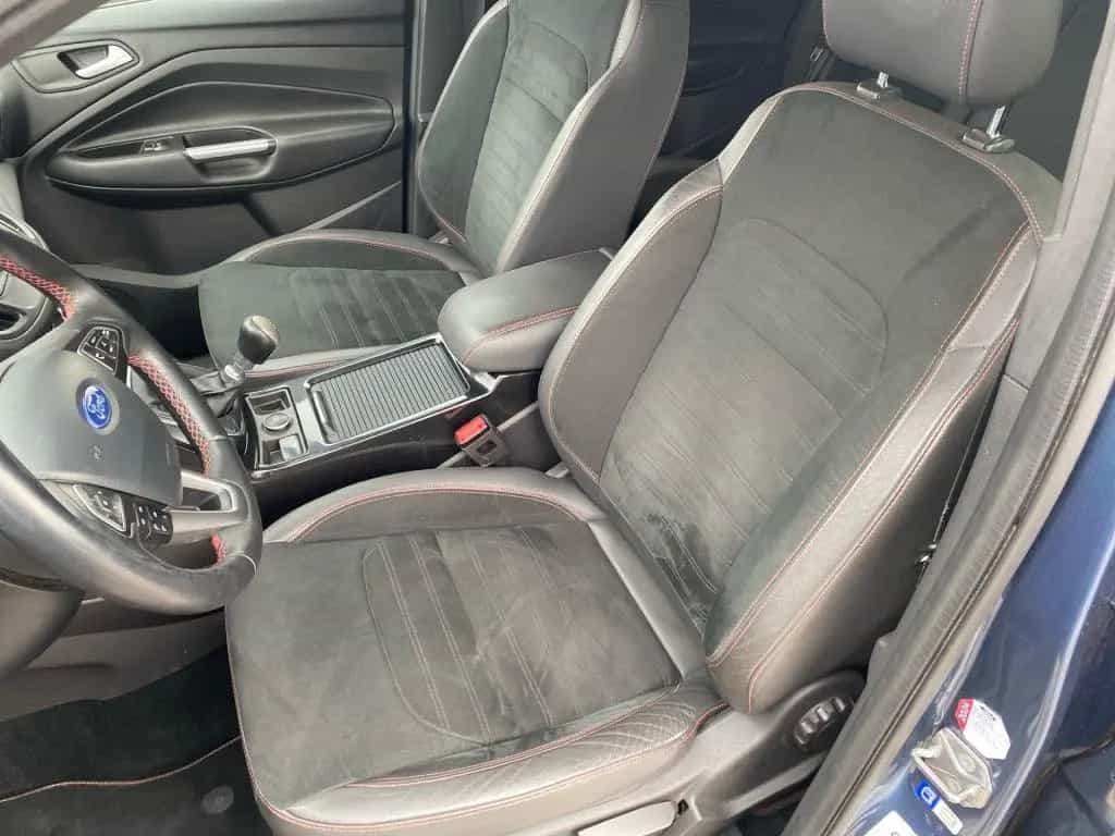 Ford Kuga 1.5 EcoBoost 2x4 ST-Line AHK Pano Navi 10/2018-photo-15