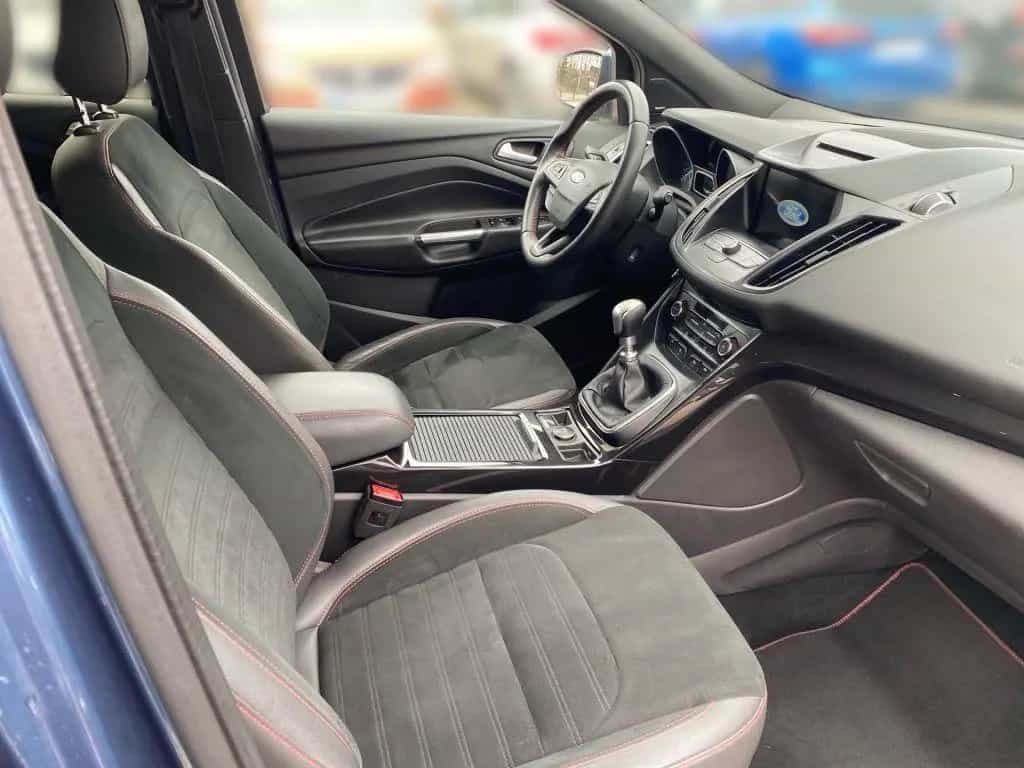 Ford Kuga 1.5 EcoBoost 2x4 ST-Line AHK Pano Navi 10/2018-photo-2