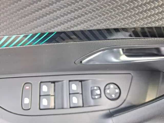 Peugeot 2008 Allure Pack 130 Navi+LED+SH+Kamera+WR 07/2023-photo-6