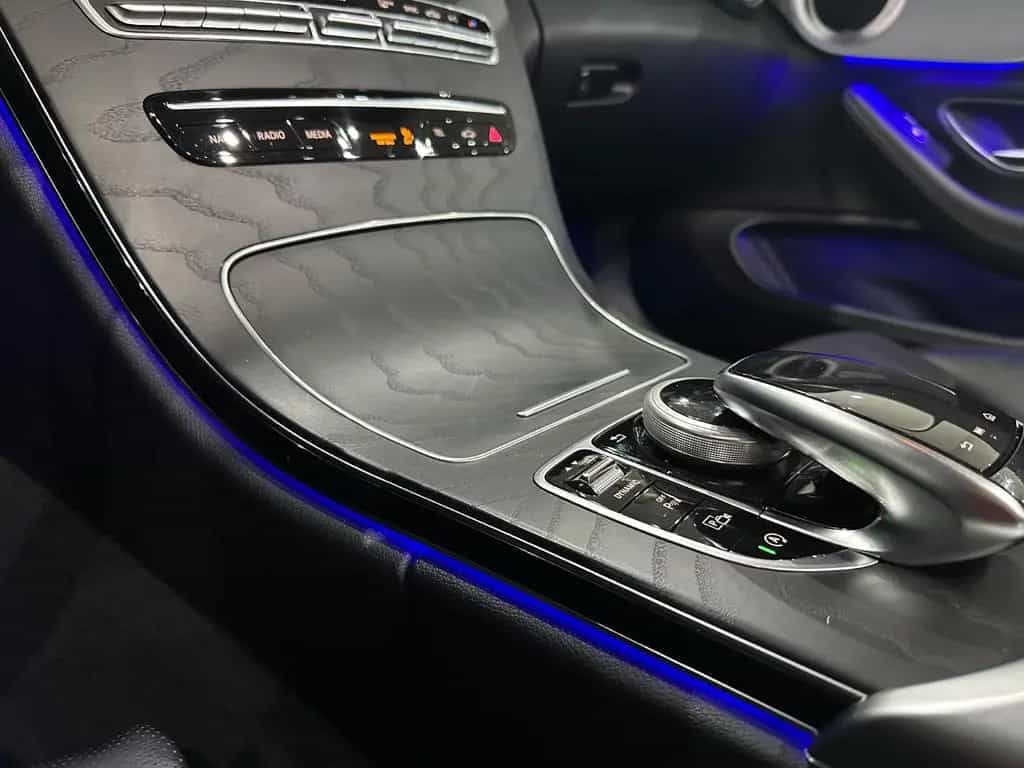 Mercedes-Benz C-Class 200 Cabrio 9G-Tronic AMG / Night-Paket/Airscaf 01/2020-photo-4