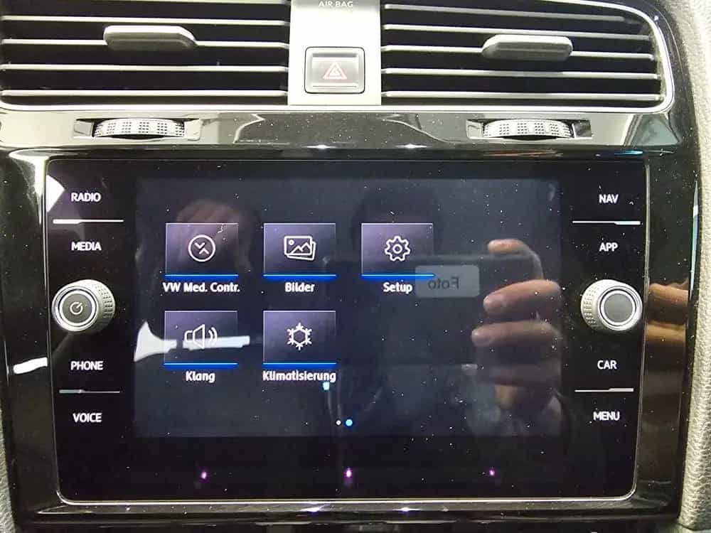 Volkswagen Golf Highline LED,PDC,Navi,Sitzheizung 04/2018-photo-11
