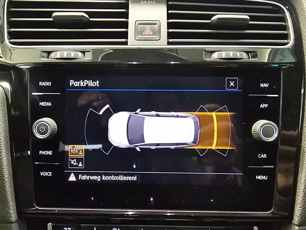 Volkswagen Golf Highline LED,PDC,Navi,Sitzheizung 04/2018-photo-17