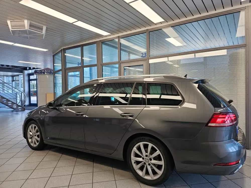 Volkswagen Golf Highline LED,PDC,Navi,Sitzheizung 04/2018-photo-25