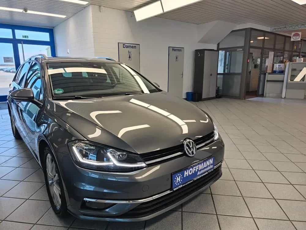 Volkswagen Golf Highline LED,PDC,Navi,Sitzheizung 04/2018-photo-28