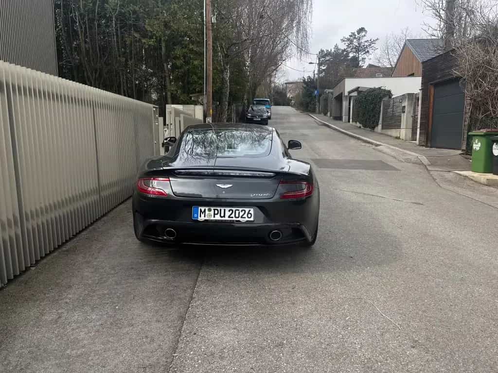 Aston Martin Vanquish V12-6.0l 11/2017-photo-7