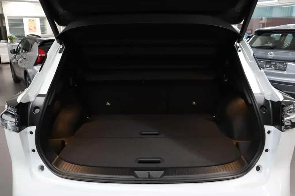Nissan Qashqai 1.3 Tekna Pano Leder HUD 360° 19" SOFORT 03/2026-photo-14