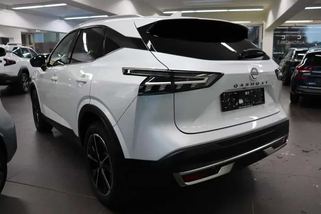 Nissan Qashqai 1.3 Tekna Pano Leder HUD 360° 19" SOFORT 03/2026-photo-5