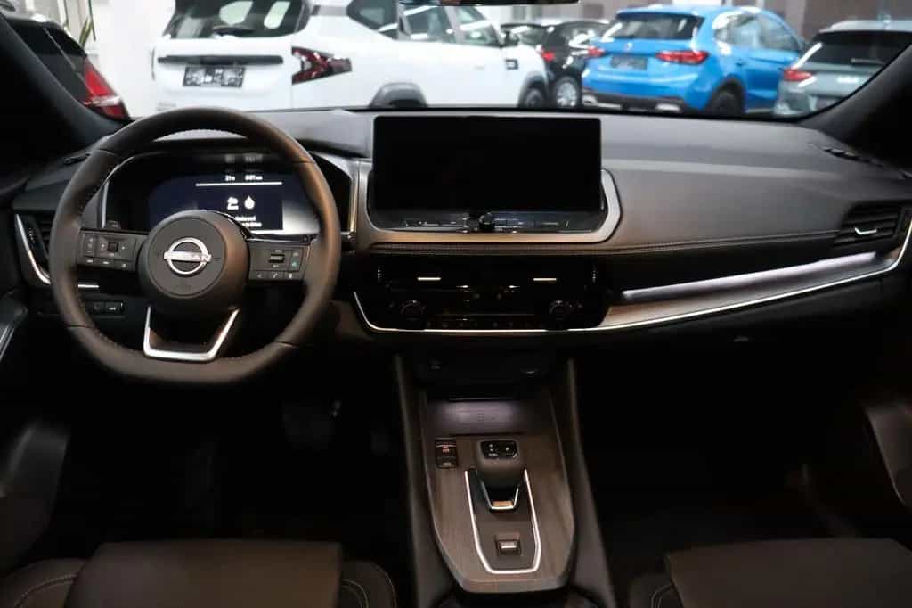 Nissan Qashqai 1.3 Tekna Pano Leder HUD 360° 19" SOFORT 03/2026-photo-6