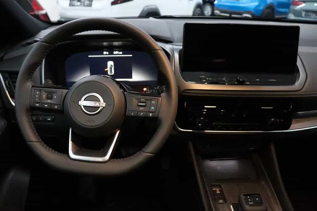 Nissan Qashqai 1.3 Tekna Pano Leder HUD 360° 19" SOFORT 03/2026-photo-7