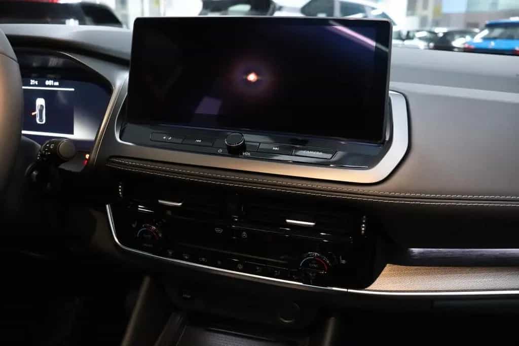 Nissan Qashqai 1.3 Tekna Pano Leder HUD 360° 19" SOFORT 03/2026-photo-9