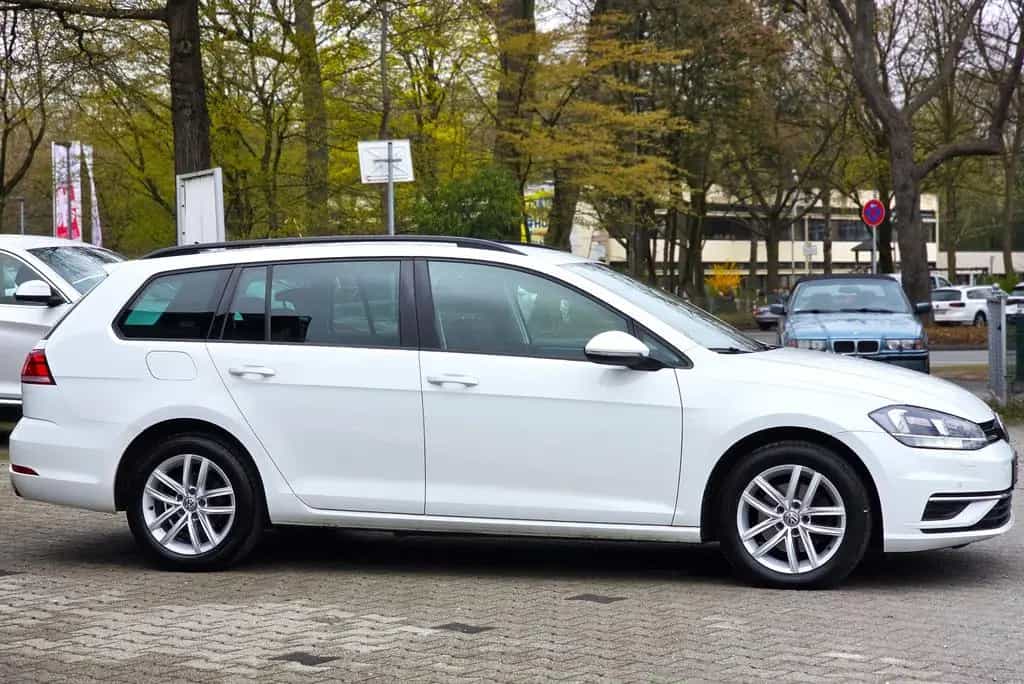 Volkswagen Golf VII Variant Comfortline BMT Navi 1Hand MwS 03/2017-photo-4