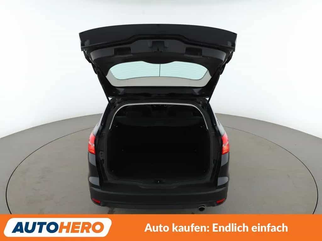 Ford Focus 1.5 EcoBoost Titanium*NAVI*PDC*SHZ*TEMPO* 12/2015-photo-16