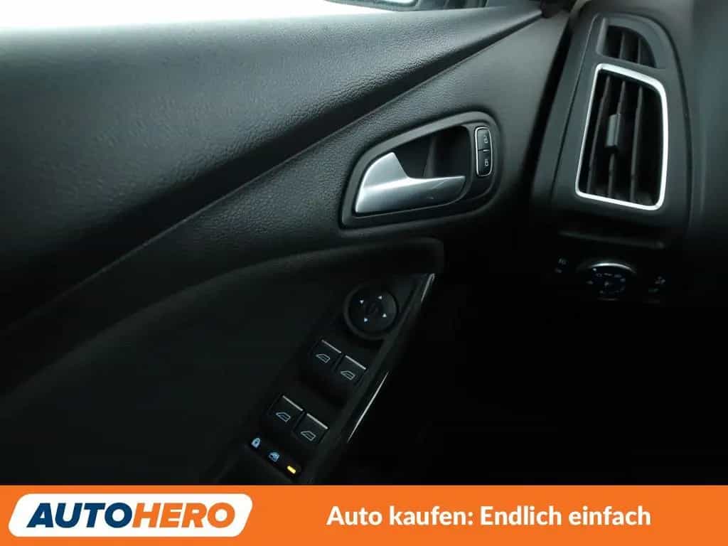 Ford Focus 1.5 EcoBoost Titanium*NAVI*PDC*SHZ*TEMPO* 12/2015-photo-24