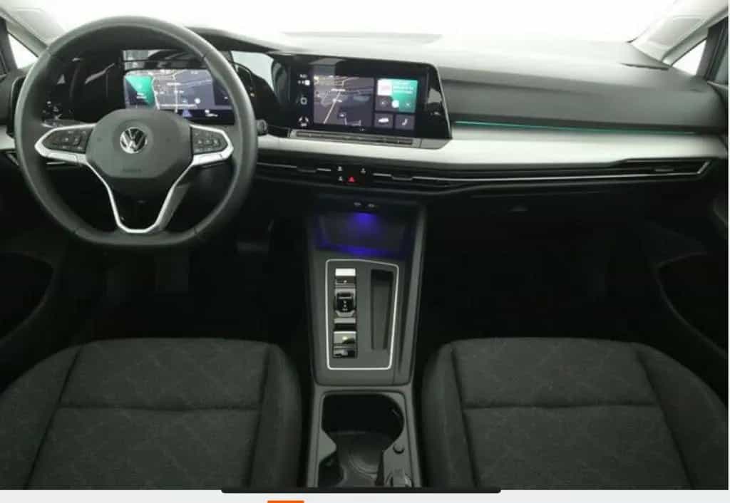 Volkswagen Golf 8 VIII eTSI DSG STDHZG PANO ACC AHK MATRIX 10/2020-photo-1