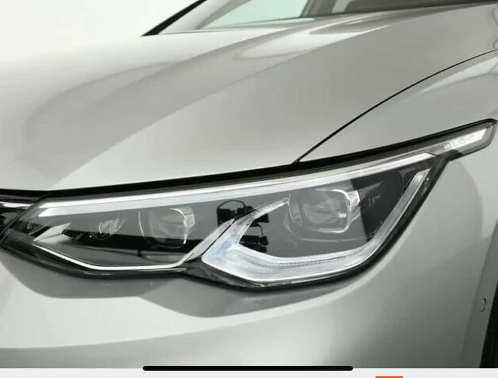 Volkswagen Golf 8 VIII eTSI DSG STDHZG PANO ACC AHK MATRIX 10/2020-photo-7