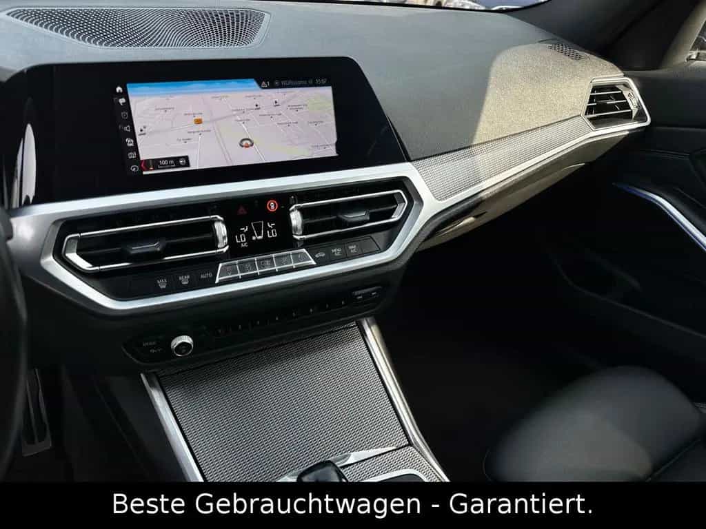 BMW 3 Series 320i Touring M Sport Auto * PANORAMA * NAVI *TOP 05/2020-photo-16