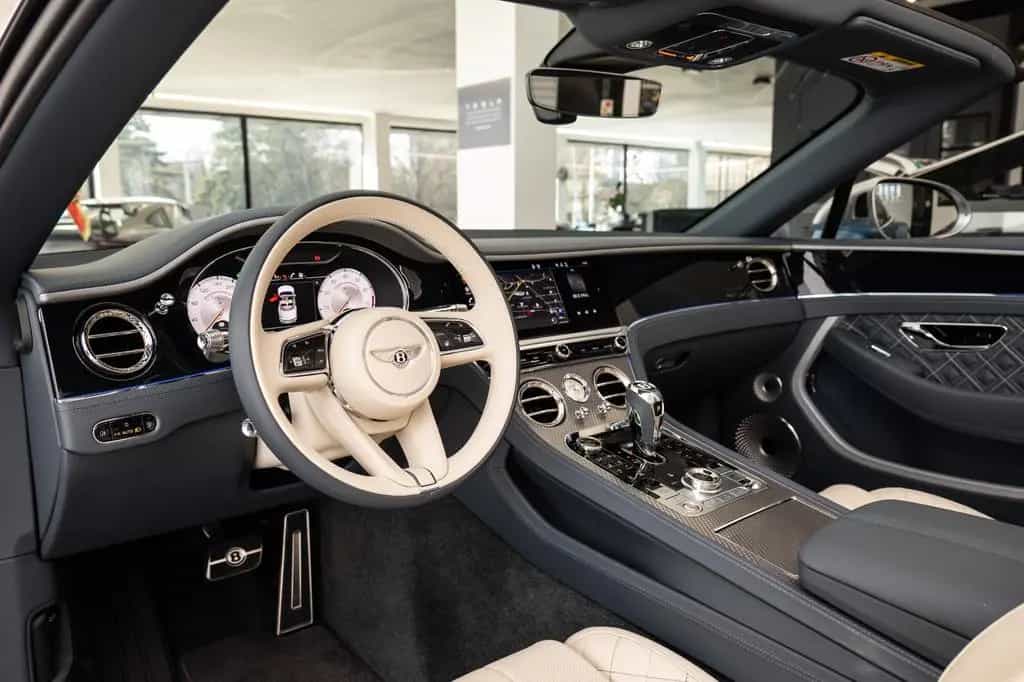 Bentley Continental GTC V8 Mullinere/360/Vent,Massage 06/2024-photo-4