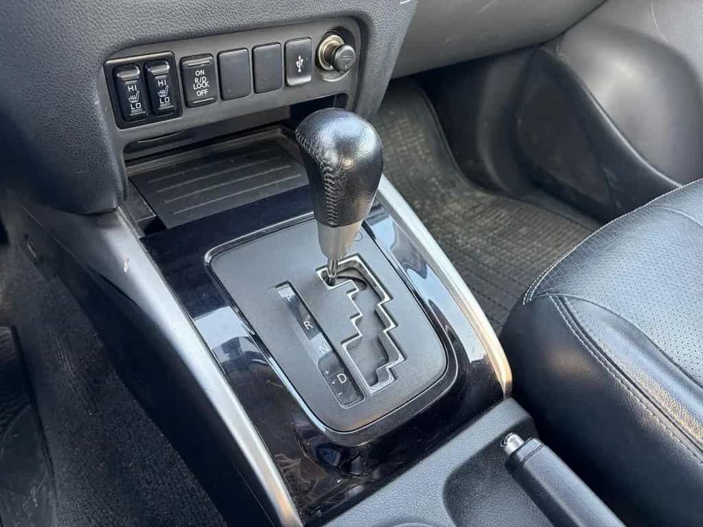 Mitsubishi L200 Top Doka 4WD Automatik 3,5t Euro6 07/2018-photo-11
