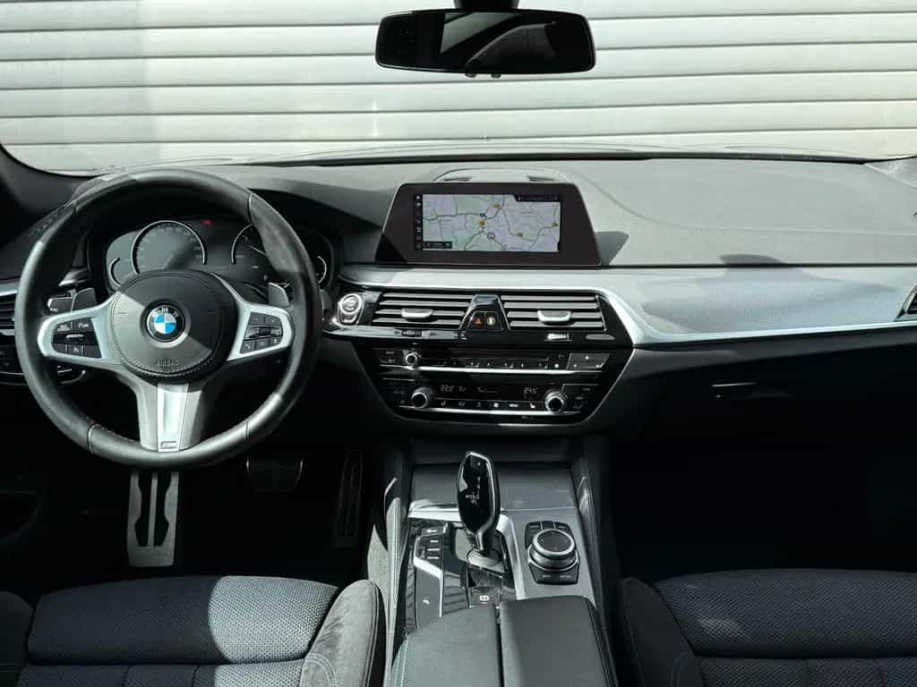 BMW 520 d M-Sport Aut GRA Navi LED SHZ PDC Sportfahrw 10/2019-photo-20