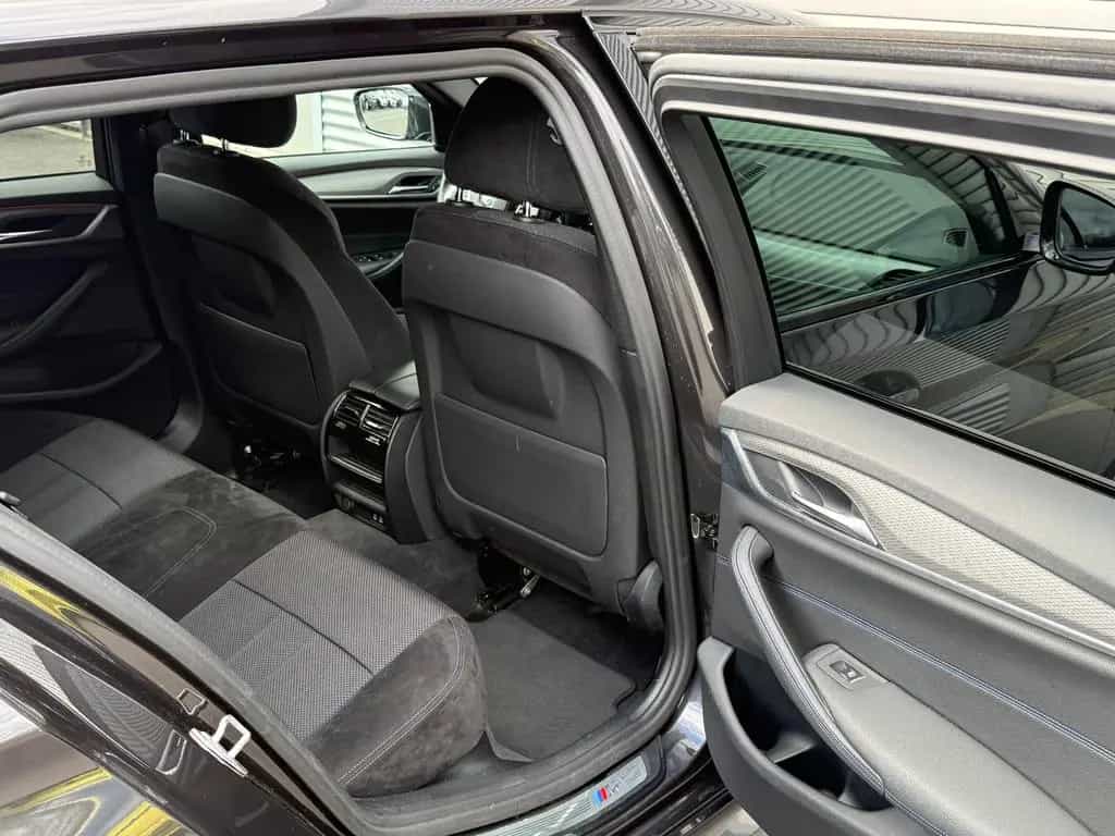 BMW 520 d M-Sport Aut GRA Navi LED SHZ PDC Sportfahrw 10/2019-photo-28