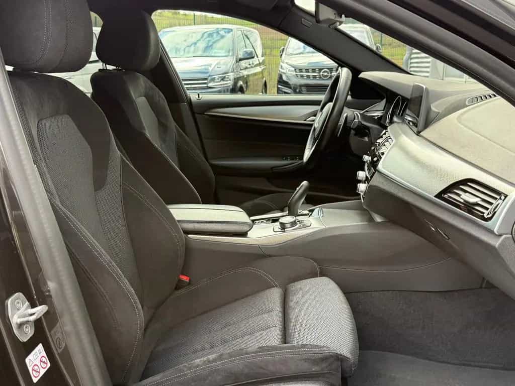 BMW 520 d M-Sport Aut GRA Navi LED SHZ PDC Sportfahrw 10/2019-photo-32
