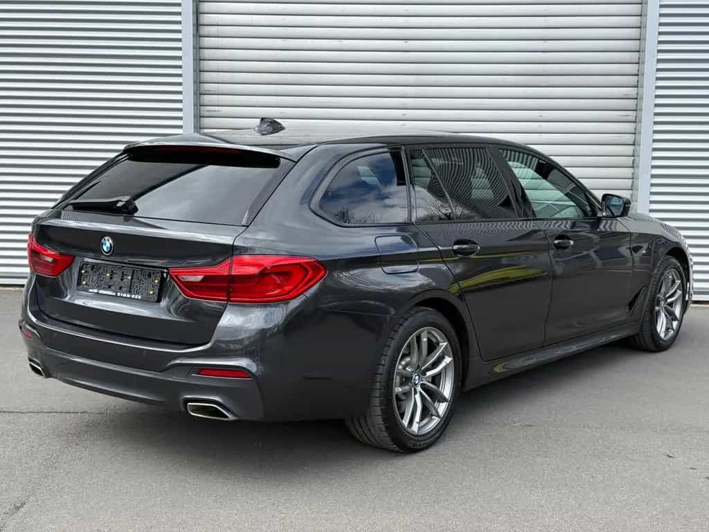 BMW 520 d M-Sport Aut GRA Navi LED SHZ PDC Sportfahrw 10/2019-photo-4
