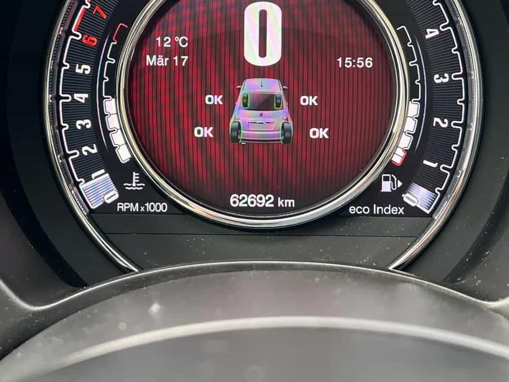 Fiat 500 TwinAir Turbo Cult *PANO*LEDER*KLIMAAUT*PDC* 03/2015-photo-17